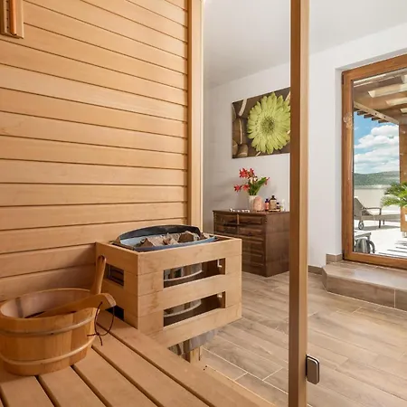 Lovely In With Sauna
