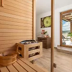 Lovely In With Sauna