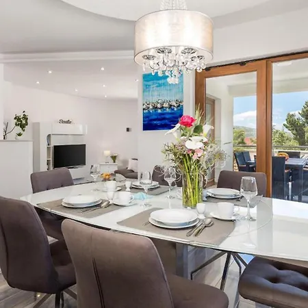 Pet Friendly In With Sauna Semesterbostad *